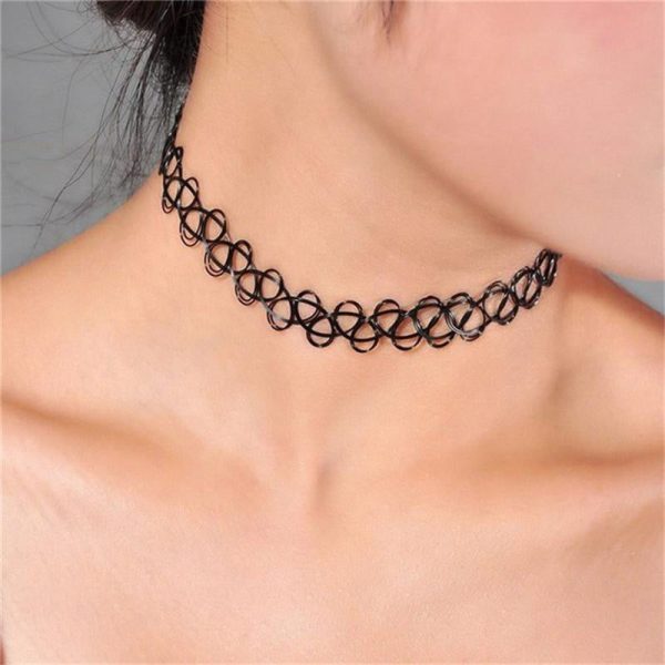 90s Choker Fashion